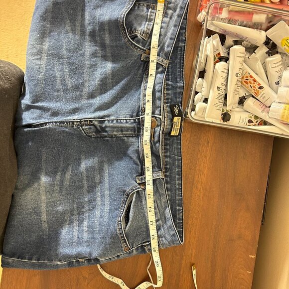 Suzanne Betro Jeans Size 18 Zip up fly - Picture 6 of 6